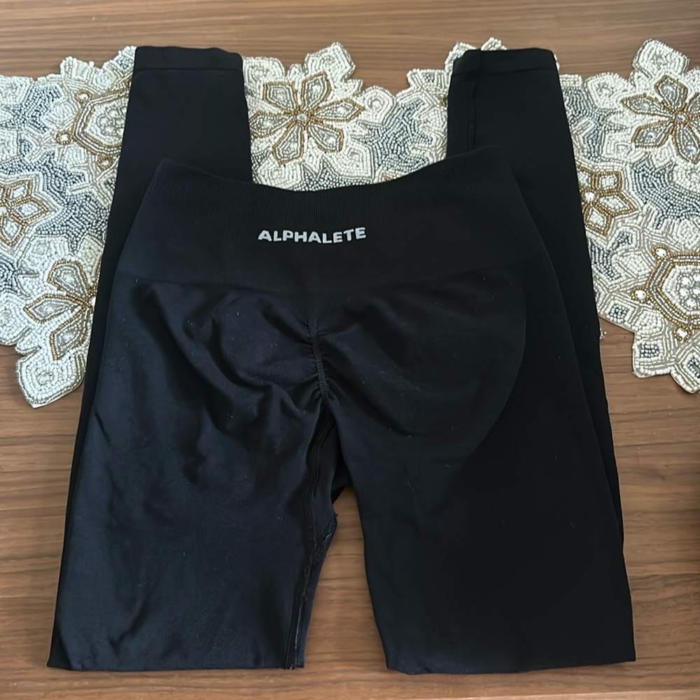 Alphalete amplify leggings